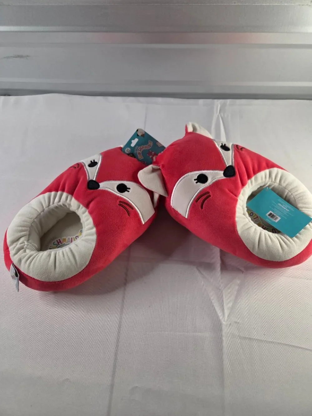 NWT Squishmallows‎ Kids Slippers Size 6-7 Plush Character Fox